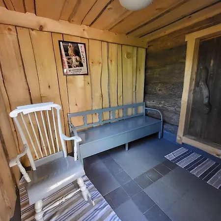 Hirsitalo Ja -sauna Nummi